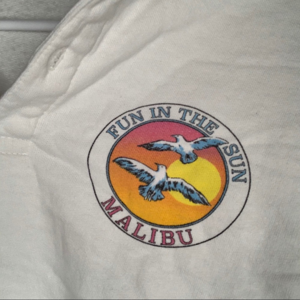 Brandy Melville Malibu Cropped Long Sleeve - Picture 3 of 4